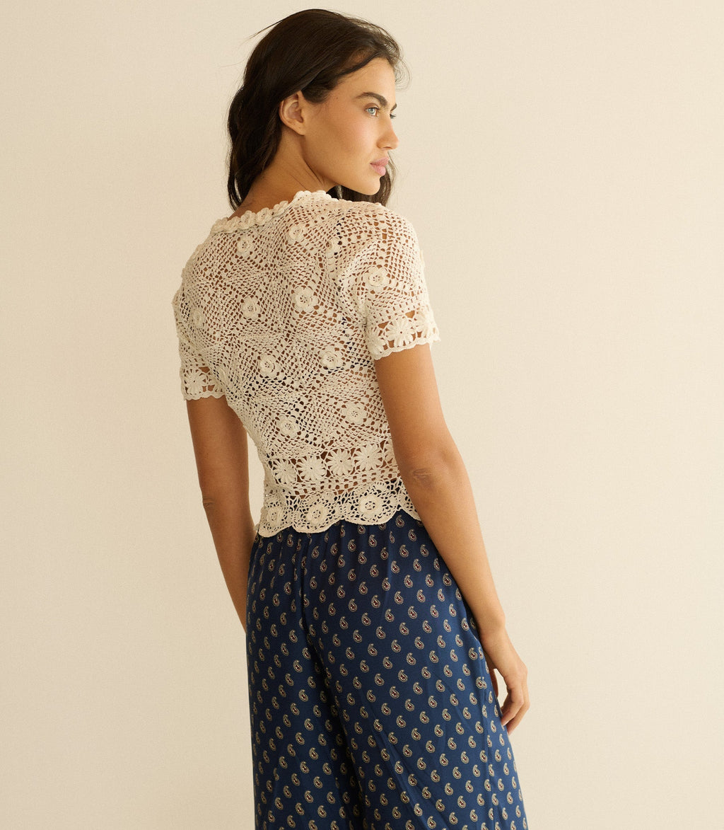 Chrysanthe Top -- Pearl