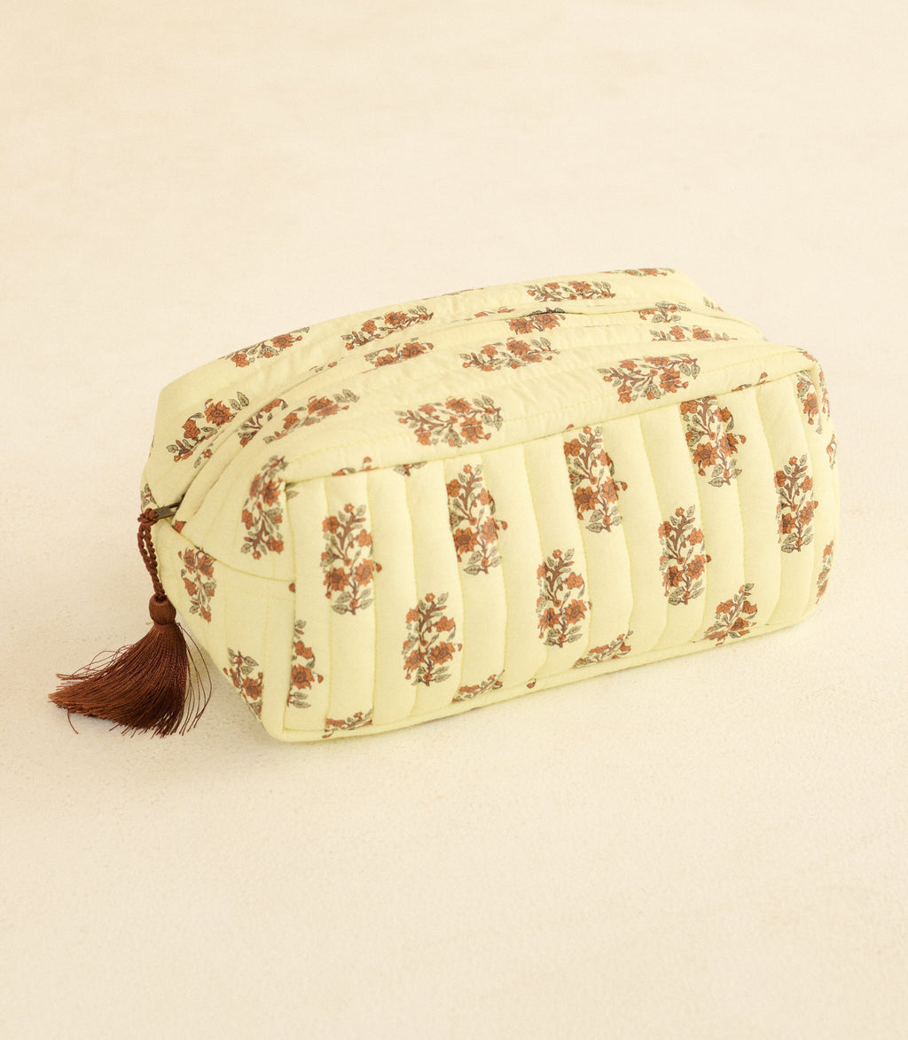 Cici Pouch -- Dandelion Grove